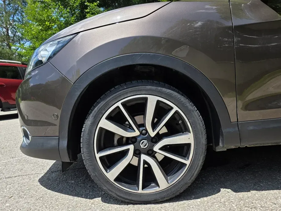 Nissan Qashqai II 1.6 DCI Start/Stop X-TRONIC Tekna — imagine 4