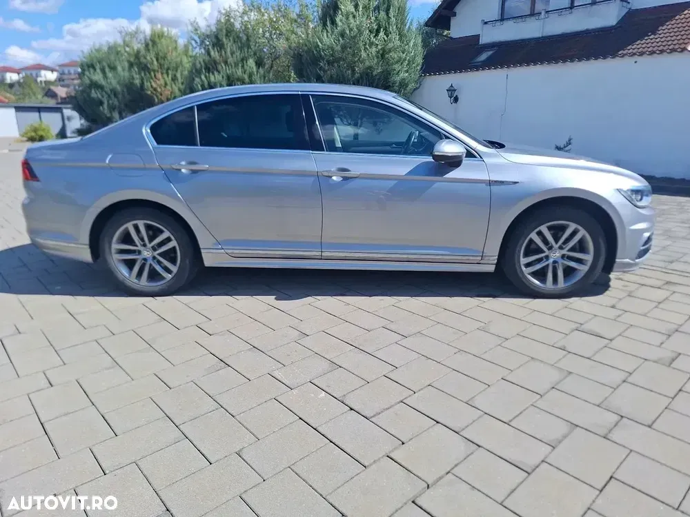 Volkswagen Passat B8 2.0 TDI DSG R Executive — imagine 3