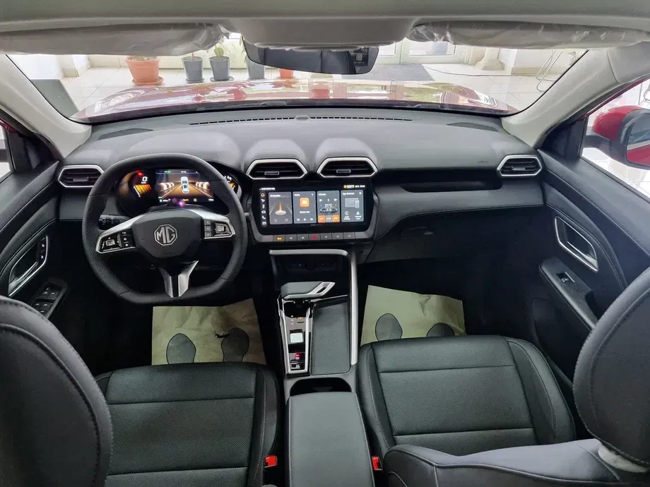 MG ZS HEV 1.5 GSI AT Exclusive — imagine 4