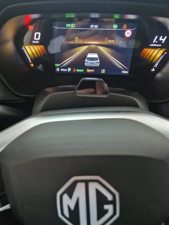 MG ZS HEV 1.5 GSI AT Exclusive — imagine 6