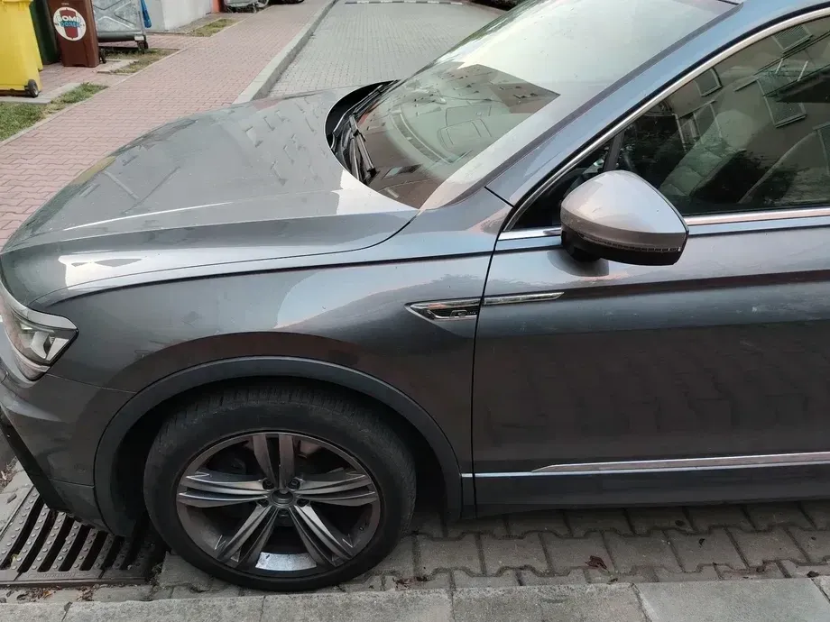 Volkswagen Tiguan 2.0 TDI 4Mot DSG Highline — imagine 4