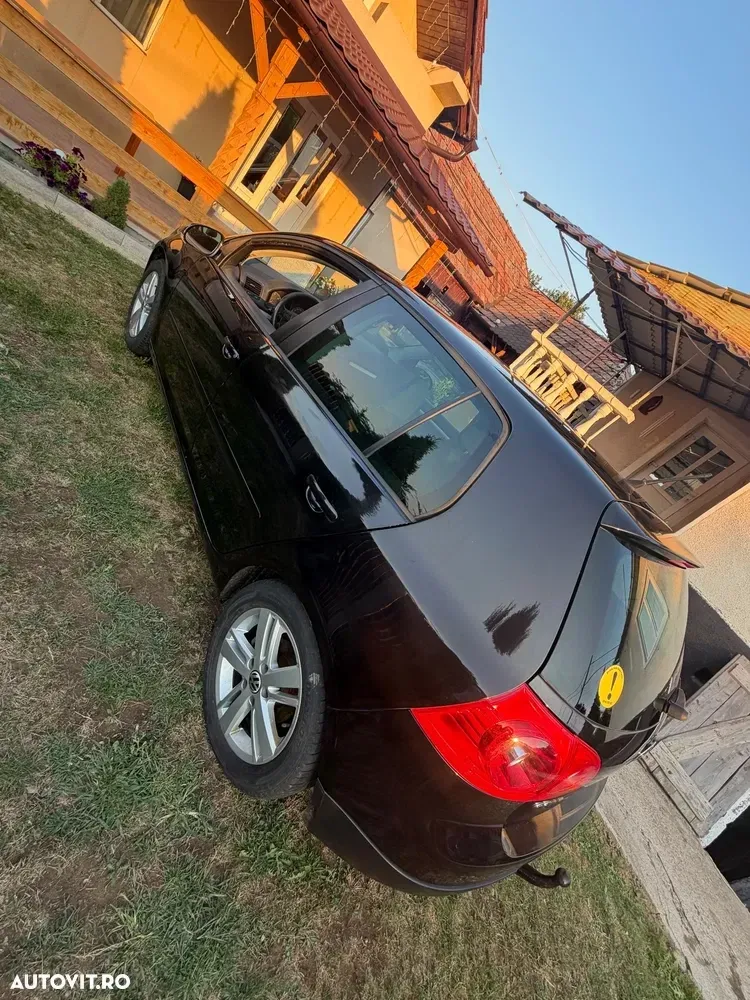 Volkswagen Golf 1.9 TDI BlueMotion Comfortline — imagine 2