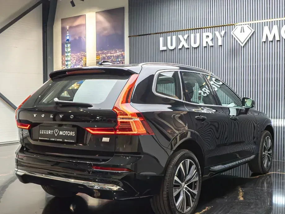 Volvo XC 60 II T6 AWD Recharge Geartronic Inscription Expression — imagine 5