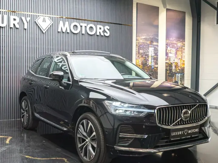 Volvo XC 60 II T6 AWD Recharge Geartronic Inscription Expression
