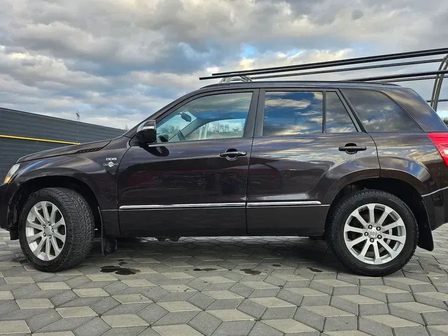 Suzuki Grand Vitara 1.9 DDIS JLX — imagine 2