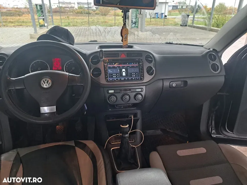 Volkswagen Tiguan 2.0 TDI DPF 4Motion Trend&Fun — imagine 3