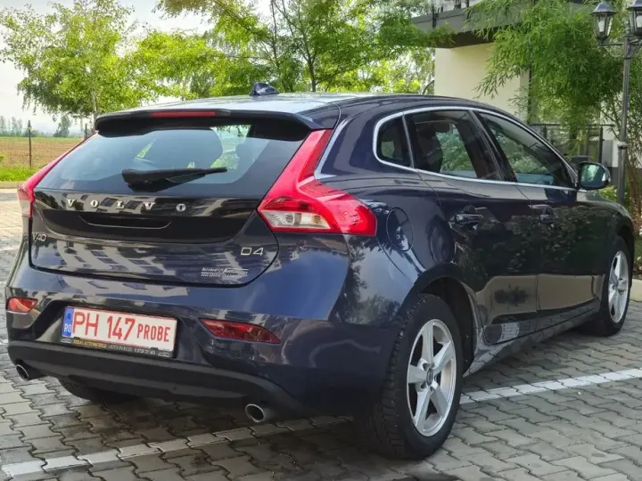 Volvo V40 II D4 RDesign