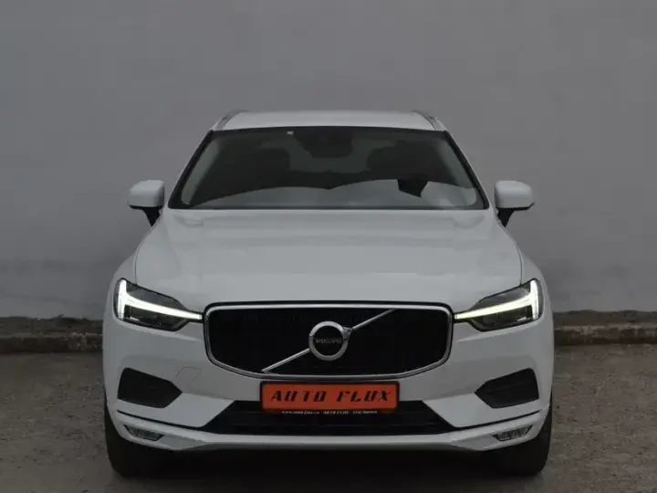 Volvo XC 60 B4 D AWD Geartronic Momentum Pro