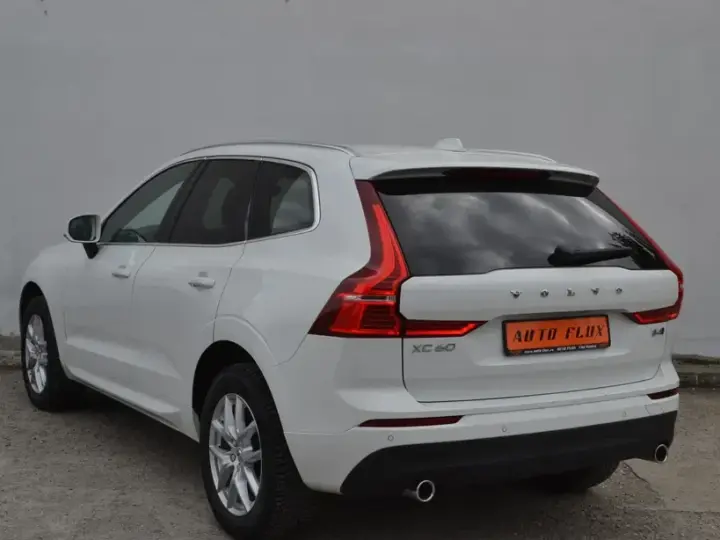 Volvo XC 60 B4 D AWD Geartronic Momentum Pro