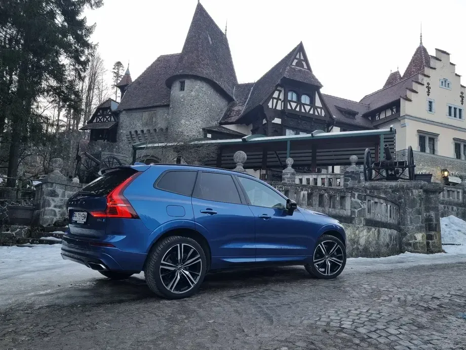 Volvo XC 60 II B4 MHEV AT8 AWD R-Design — imagine 6