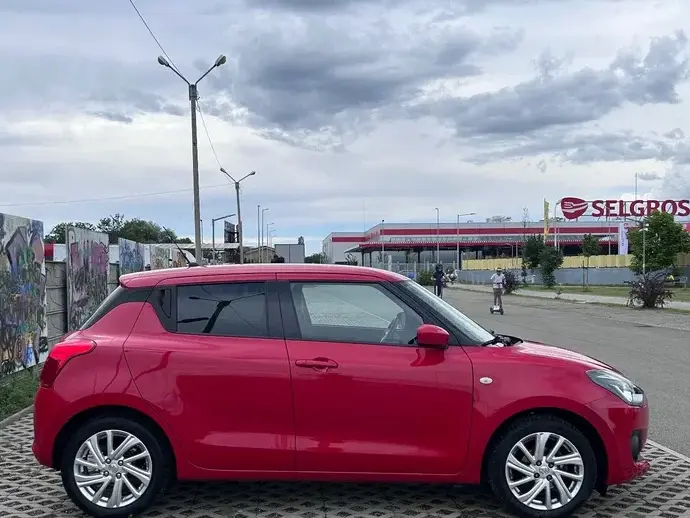 Suzuki Swift VI 1.2 Dualjet 12V MHEV Passion