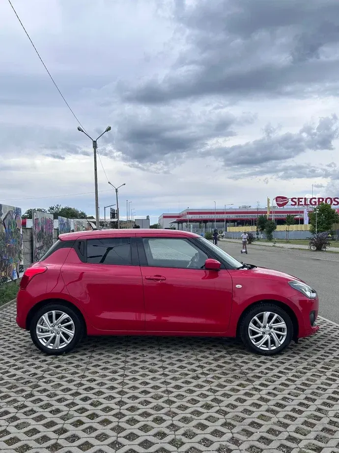 Suzuki Swift VI 1.2 Dualjet 12V MHEV Passion — imagine 4