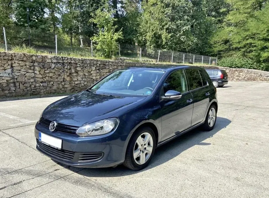 Volkswagen Golf 1.6 Comfortline — imagine 6