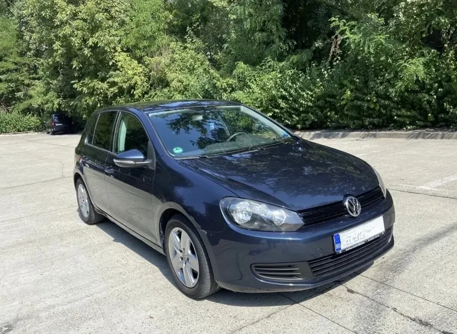 Volkswagen Golf 1.6 Comfortline — imagine 5