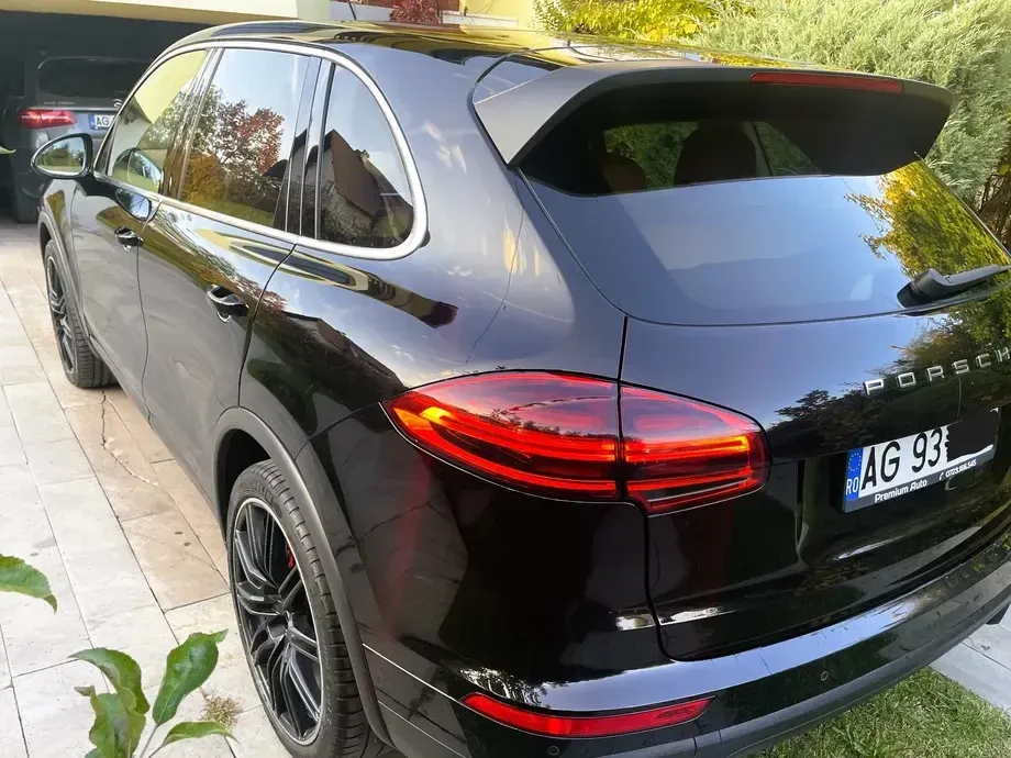Porsche Cayenne 3.0 L — imagine 5