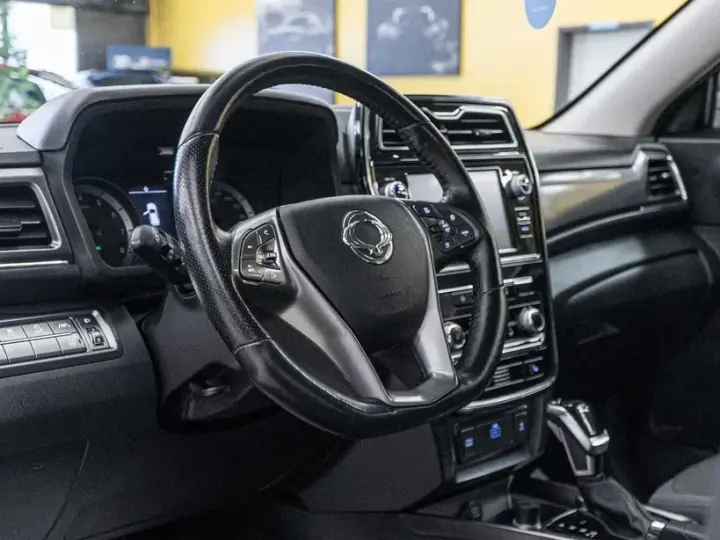 SsangYong Tivoli 1.5 T-GDi 2WD Automatik Sapphire