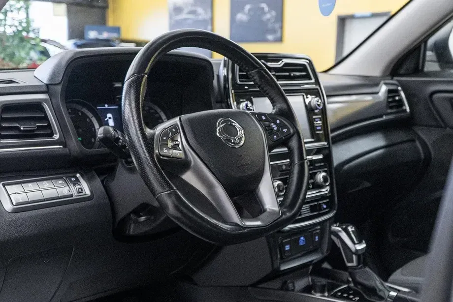 SsangYong Tivoli 1.5 T-GDi 2WD Automatik Sapphire — imagine 6