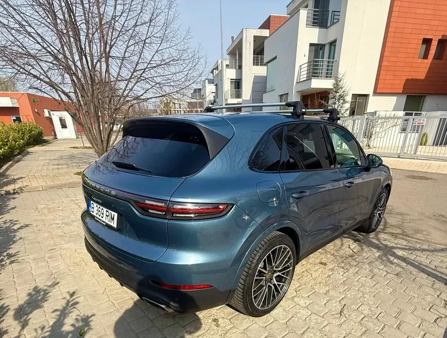 Porsche Cayenne — imagine 5
