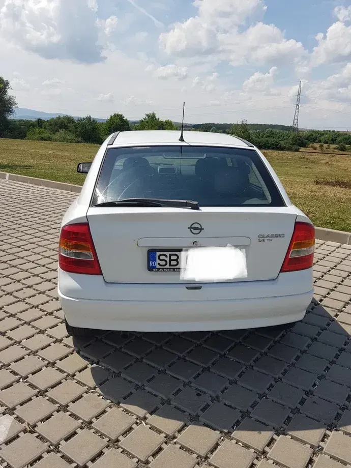 Opel Astra G Classic 1.4i — imagine 5