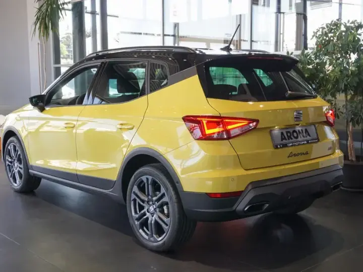 Seat Arona