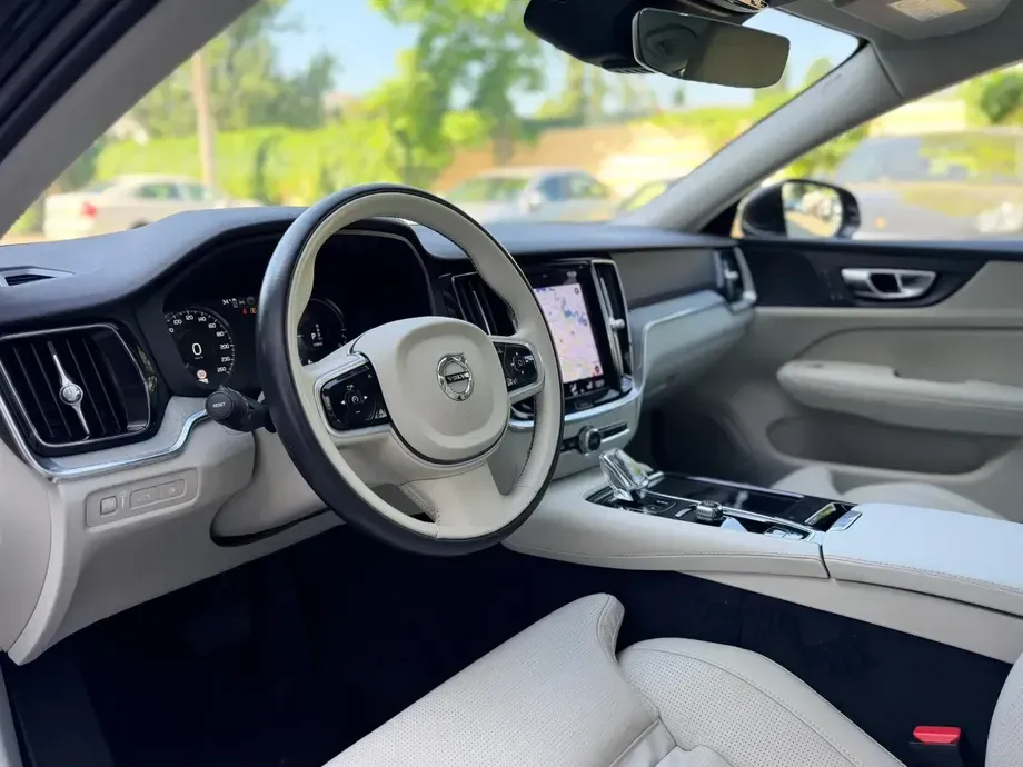 Volvo S60 — imagine 2