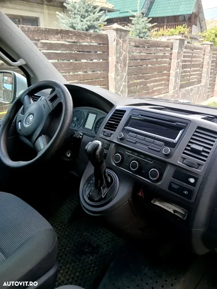 Volkswagen Caravelle — imagine 6