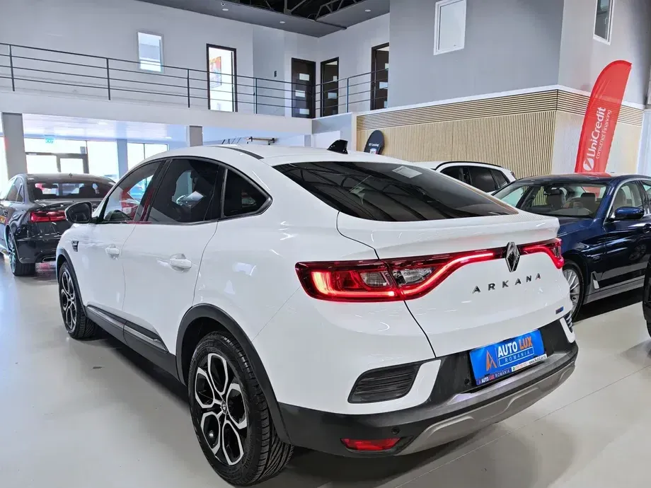 Renault Arkana E-TECH Intens — imagine 4