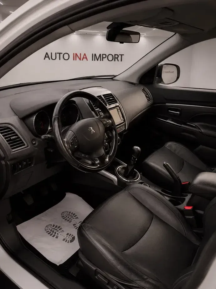 Peugeot 4008 1.8 HDI FAP STT Allure — imagine 5