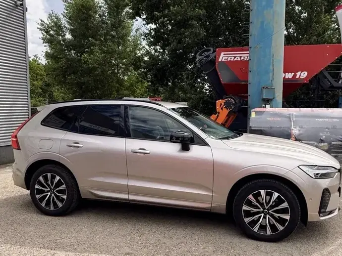 Volvo XC 60 II B4 MHEV AT AWD Plus Dark