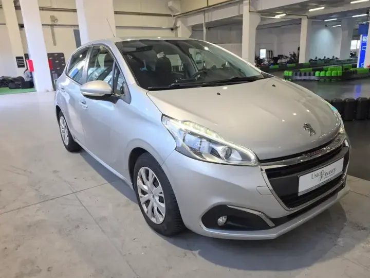 Peugeot 208 I 1.6 BlueHDi FAP Style