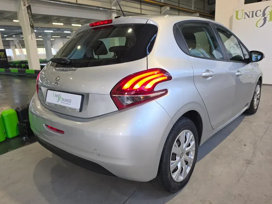 Peugeot 208 I 1.6 BlueHDi FAP Style — imagine 6
