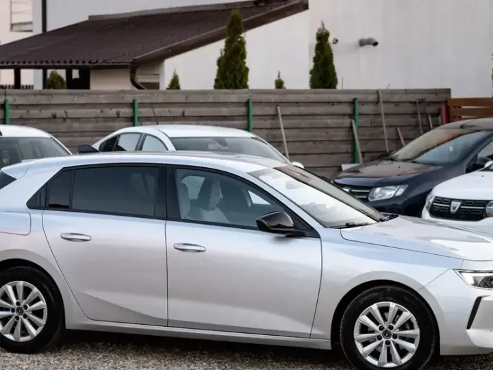 Opel Astra L 1.2L Turbo Start/Stop AT8 Edition
