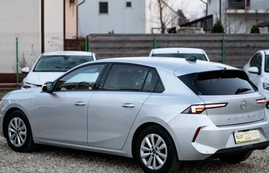 Opel Astra L 1.2L Turbo Start/Stop AT8 Edition — imagine 6