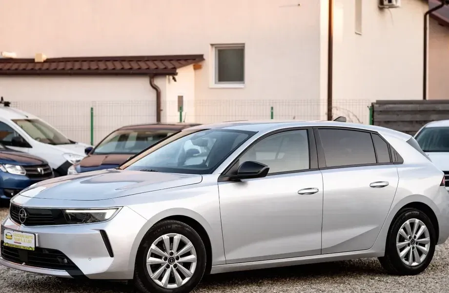 Opel Astra L 1.2L Turbo Start/Stop AT8 Edition — imagine 2