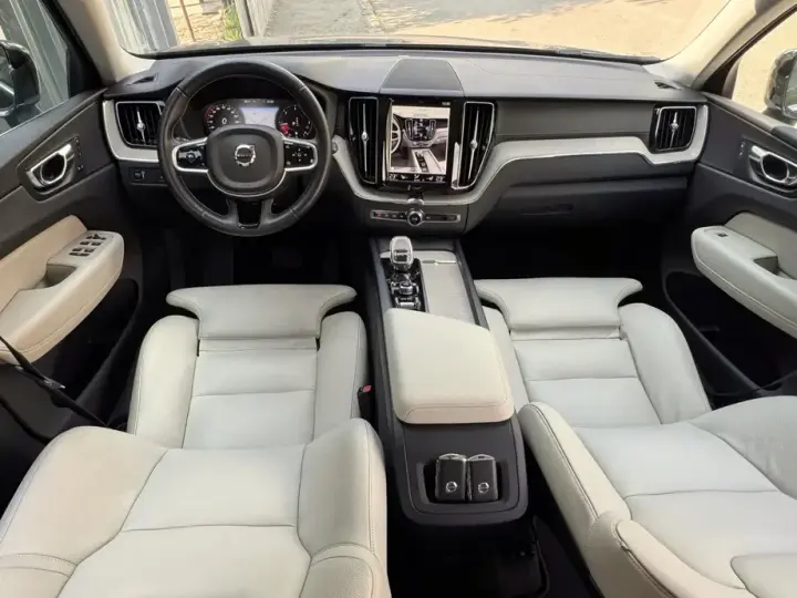 Volvo XC 60 II B4 D AWD Geartronic Inscription
