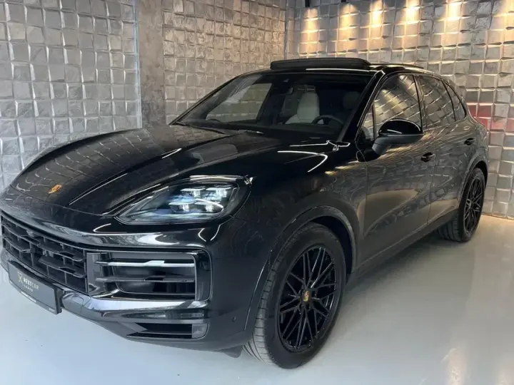 Porsche Cayenne Standard