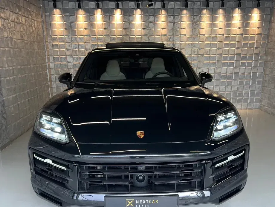 Porsche Cayenne Standard — imagine 2