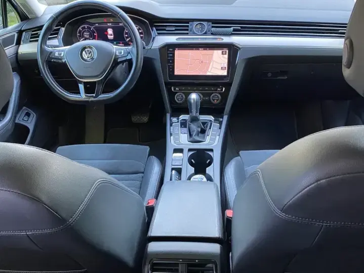 Volkswagen Passat B8 2.0 TDI DSG 4Mot Highline