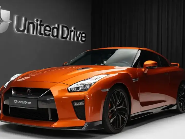 Nissan GT-R