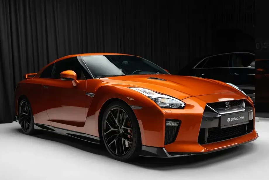 Nissan GT-R — imagine 3