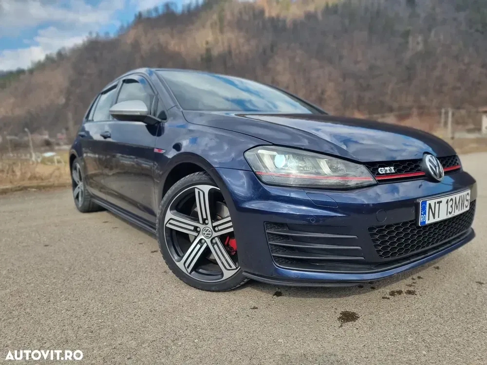 Volkswagen Golf 2.0 TSI BMT GTI — imagine 3