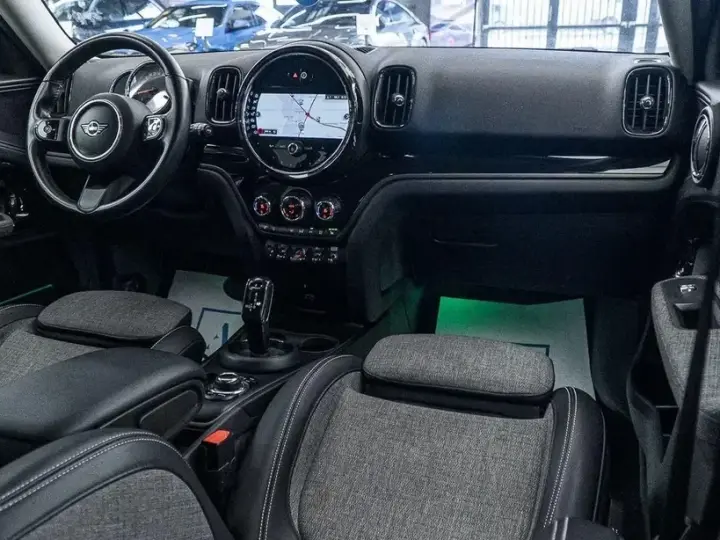 MINI Countryman Cooper AT