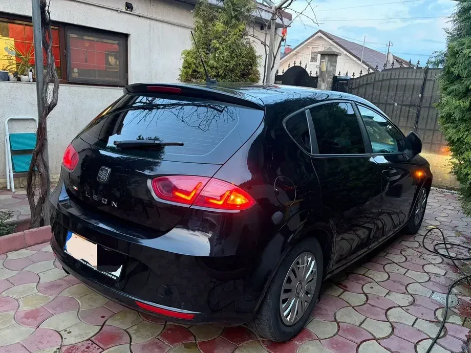 Seat Leon 1.6 TDI DPF Style Copa — imagine 4