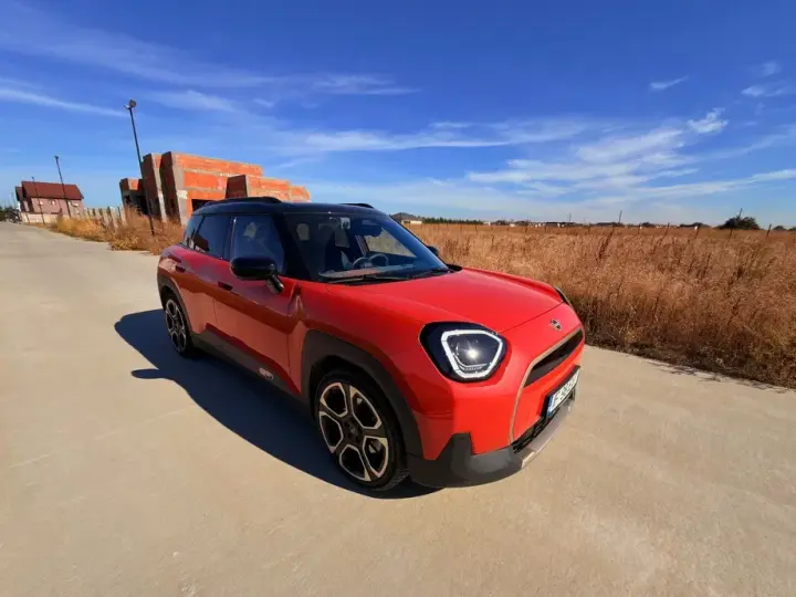 MINI Aceman Cooper E 42.5 kWh