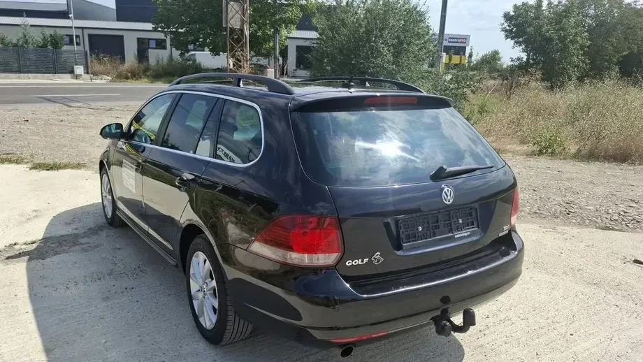 Volkswagen Golf 1.6 TDI BlueMotion Technology DPF Comfortline — imagine 4