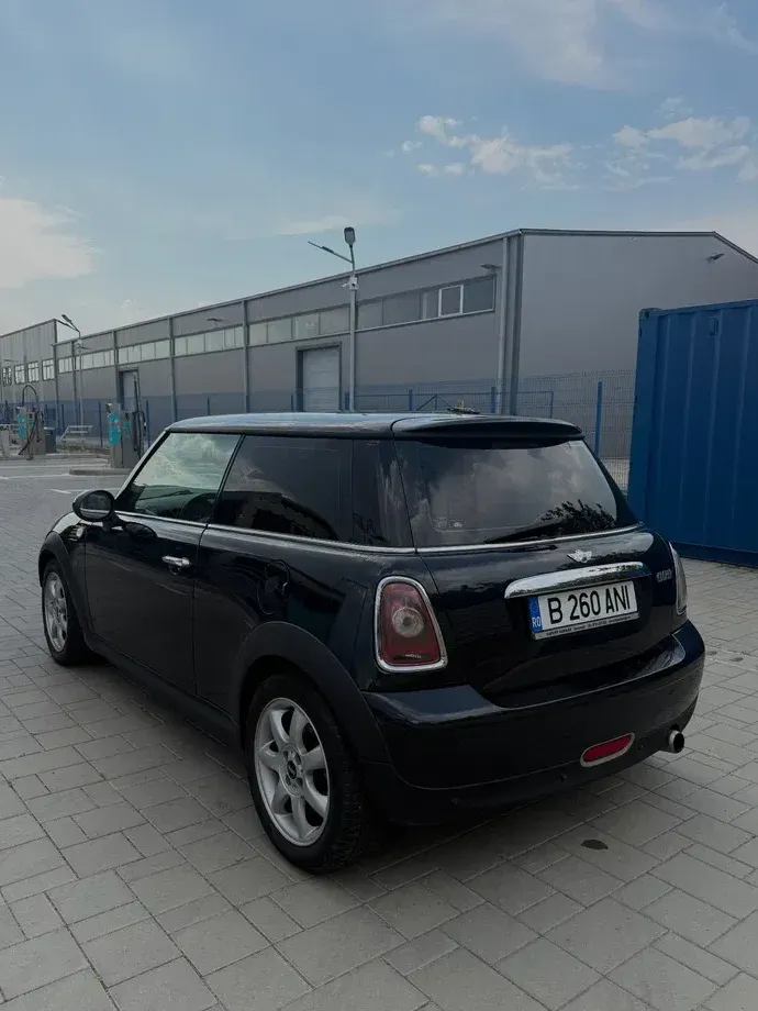 MINI Cooper — imagine 4