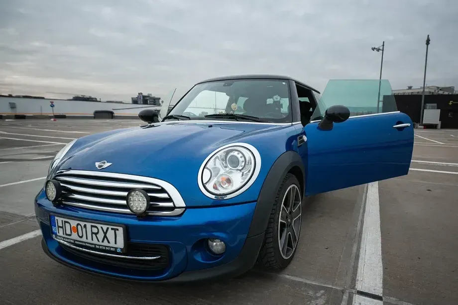MINI Cooper Standard — imagine 5