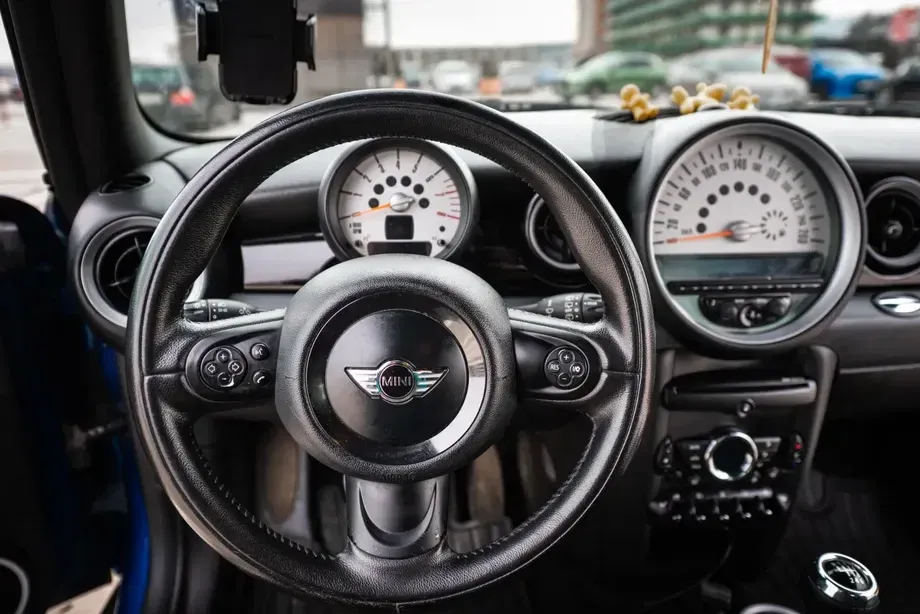 MINI Cooper Standard — imagine 6