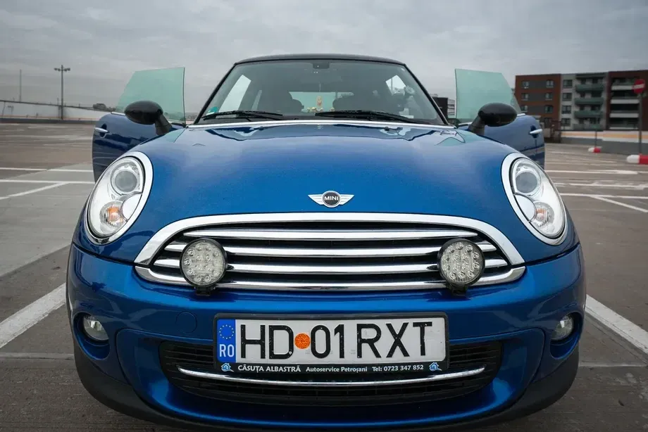 MINI Cooper Standard — imagine 3