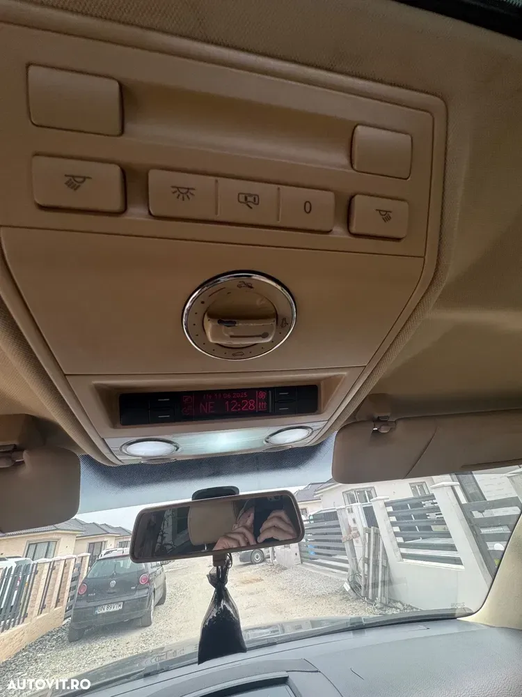 Volkswagen Touareg — imagine 4